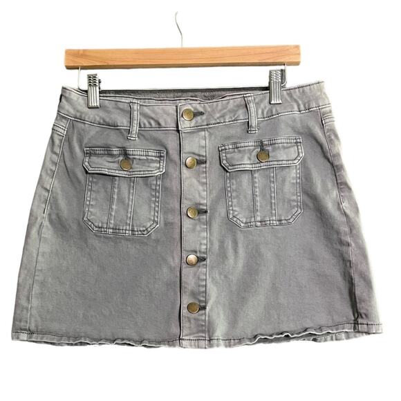 Altar'd State Womens Size M Gray Button Up Denim Cargo Mini Skirt - Picture 1 of 7